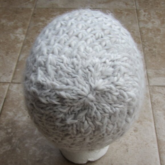 Adidas Climawarm White & Gray Knit Beanie - Picture 2 of 3